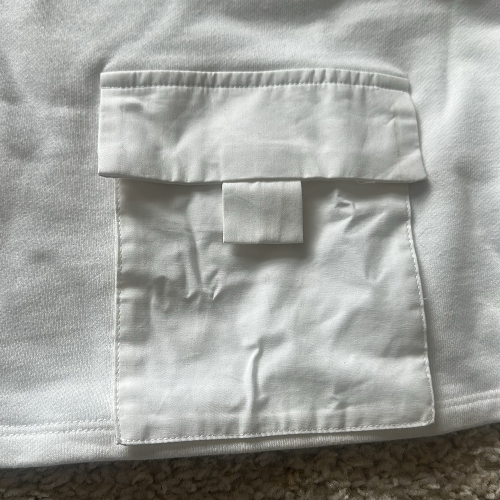 Women’s cropped cream sweatshirt - Picture 4 of 5
